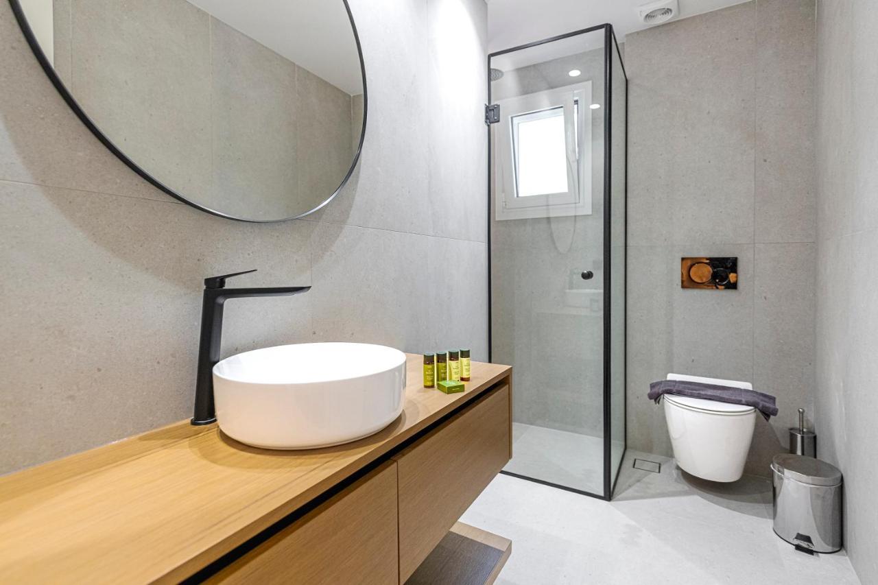 Phaedrus Living: Luxury Flat Panormou
