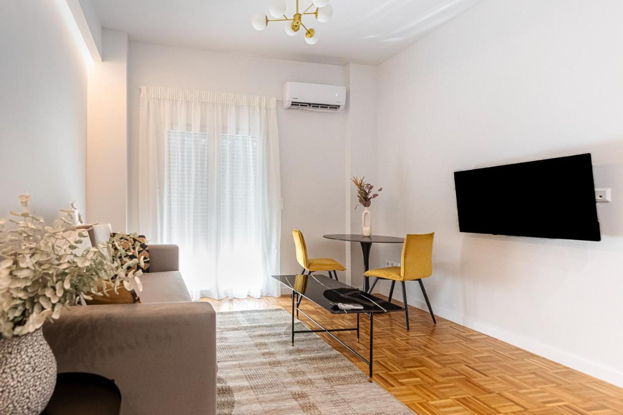 Apartment Phaedrus Living: Luxury Flat Panormou *